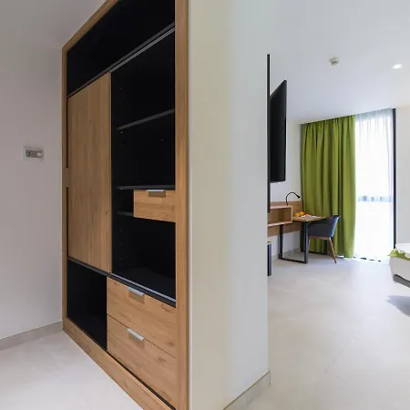 Hotel Mg Poniente 3*