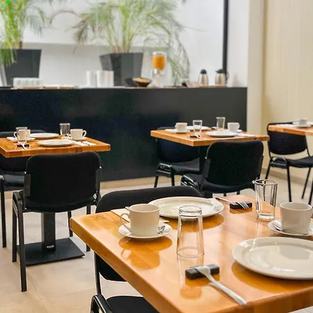 Mg Poniente Hotel 3*