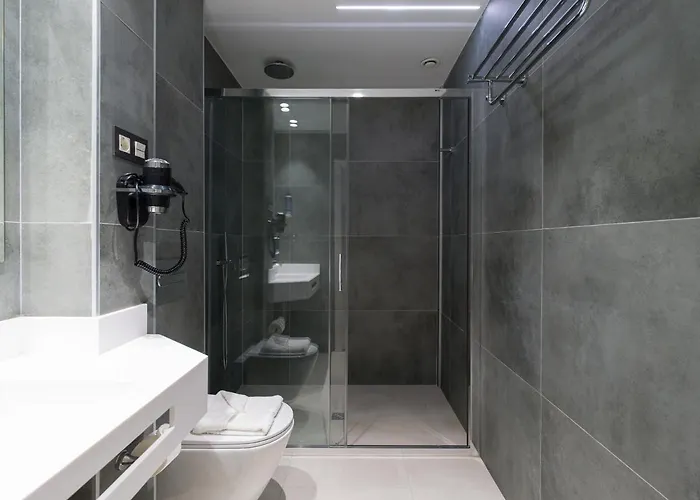 Готель Mg Poniente 3*