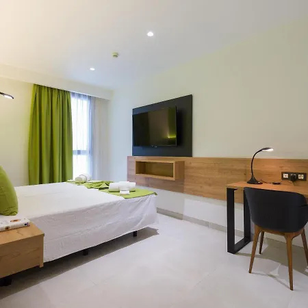 Mg Poniente Hotel