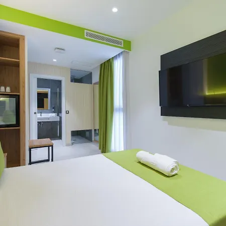 Hotel Mg Poniente