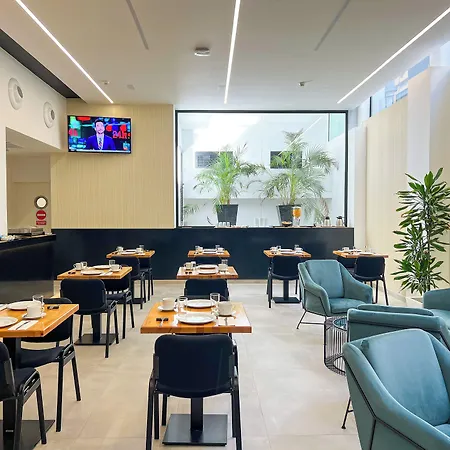 Mg Poniente Hotel