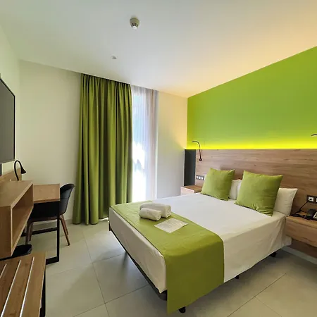 Mg Poniente Hotel